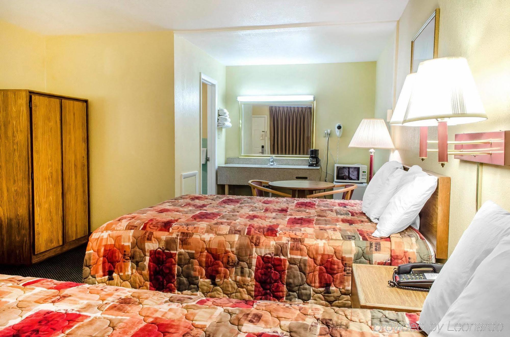 Relax Hotel 2*